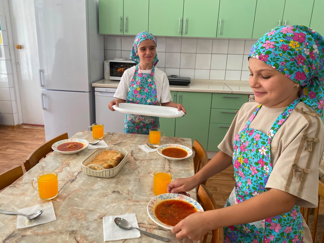 Сервировка стола.